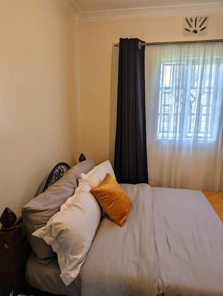 Lux Suites Kiamboni Apartments
