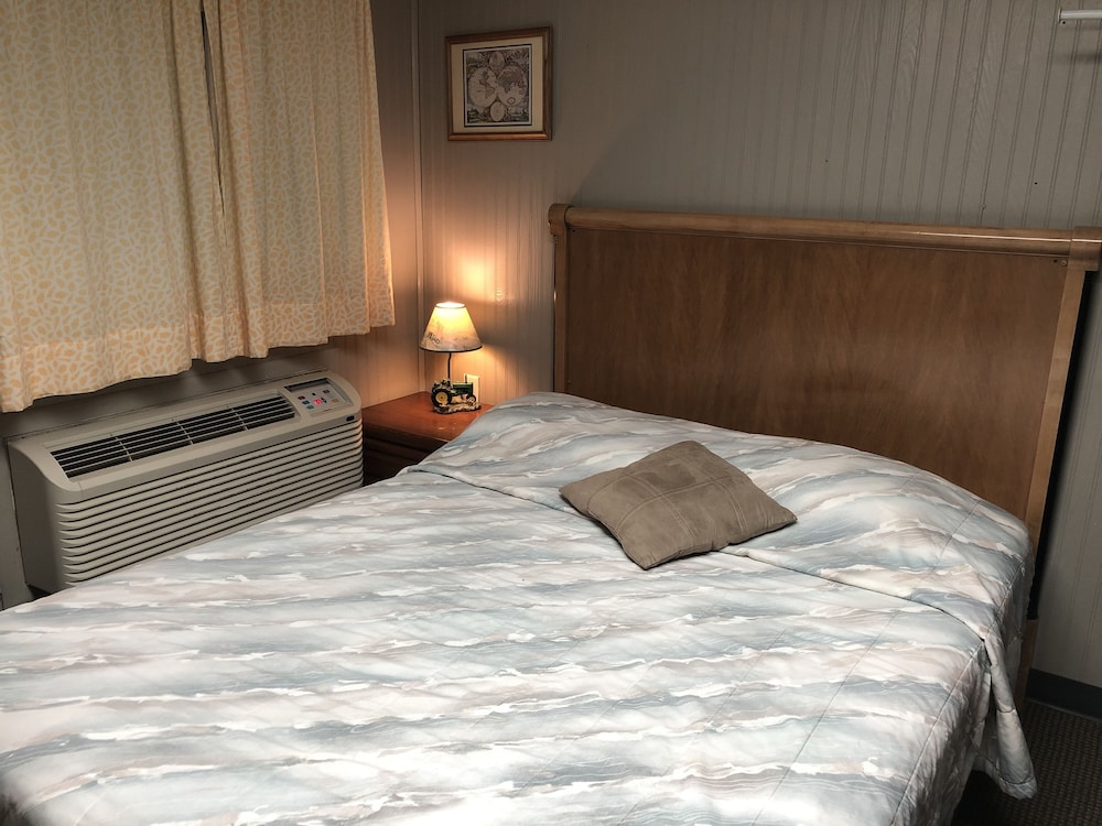 Town N' Country Motel