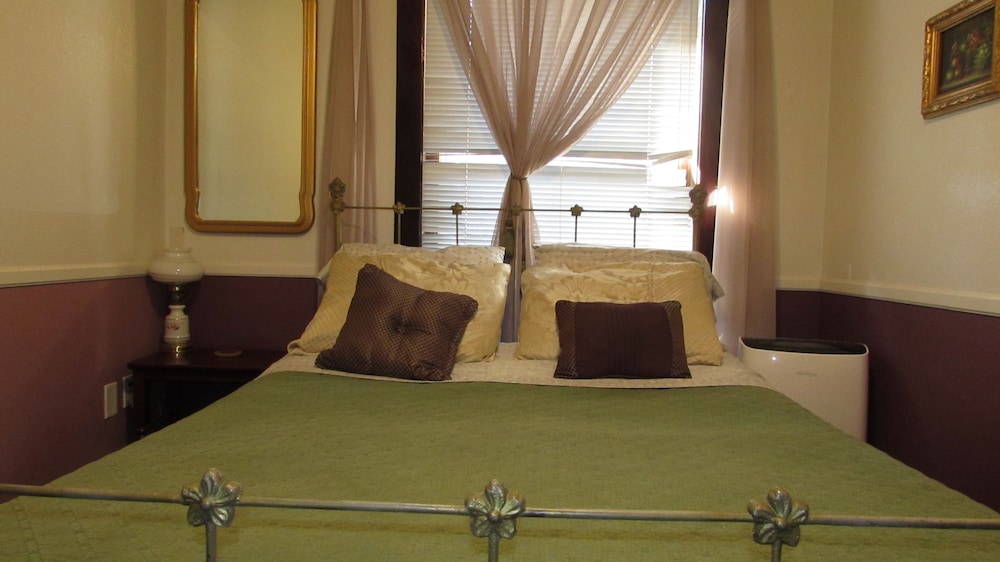 The Historic Argo Hotel