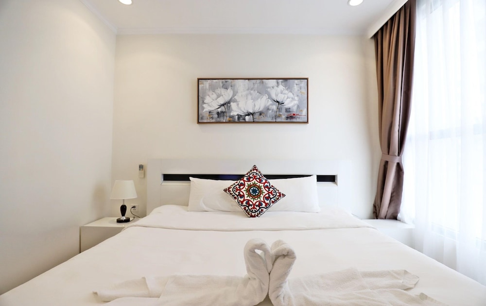 Bom Homestay Vinhomes Times City