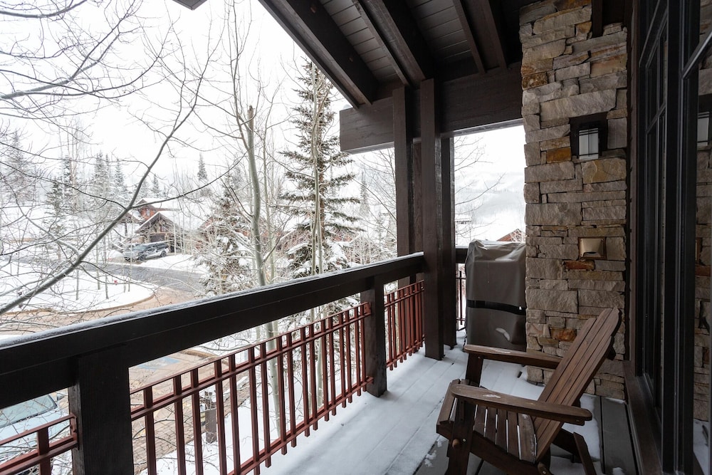 Arrowleaf Lodge at Deer Valley Resort - Three Bedroom Residence #203 3 Condo
