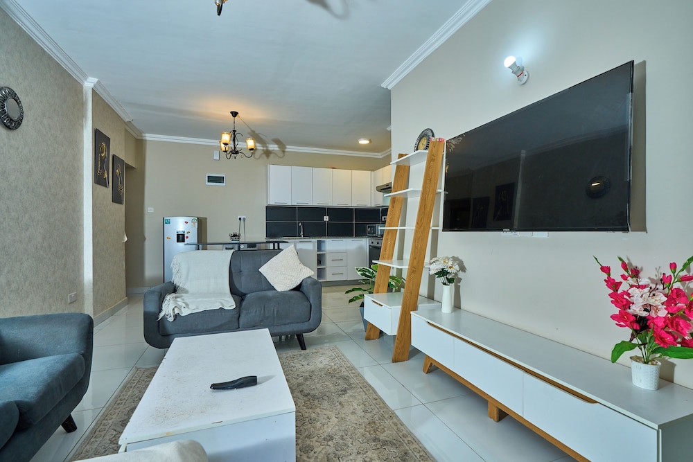 Luxore Apartments