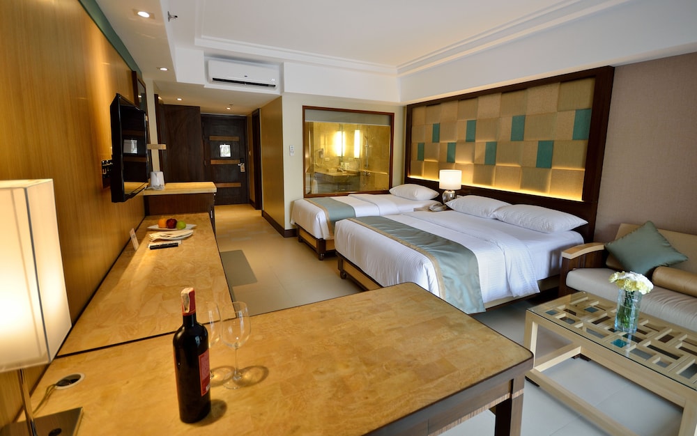 Henann Resort Alona Beach — photo 70