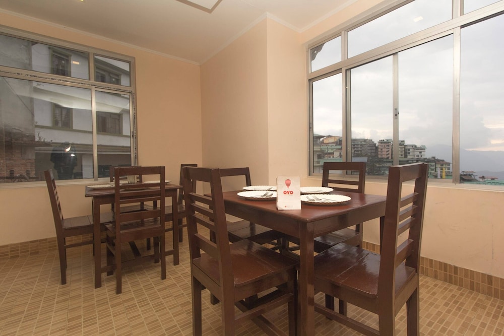OYO 9686 Hotel Shantiniketan