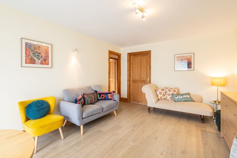 Host Stay Riverbank view 2