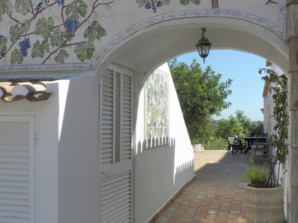 Gorgeous Holiday Home With Swimming Pool view 5