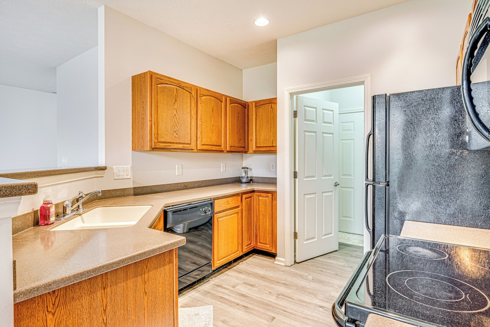 Close to Main Street: Townhome in Zionsville