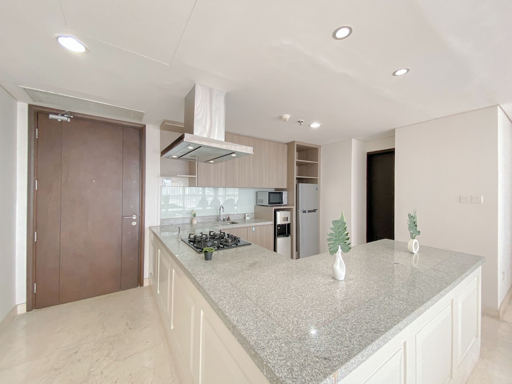 Nice and Comfy 2BR Apartment at Ciputra World 2