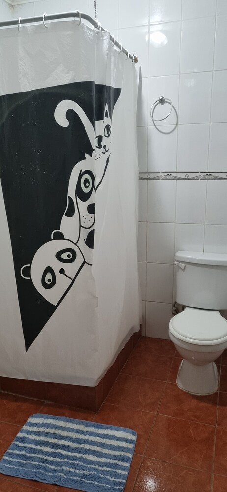 Hostal checar
