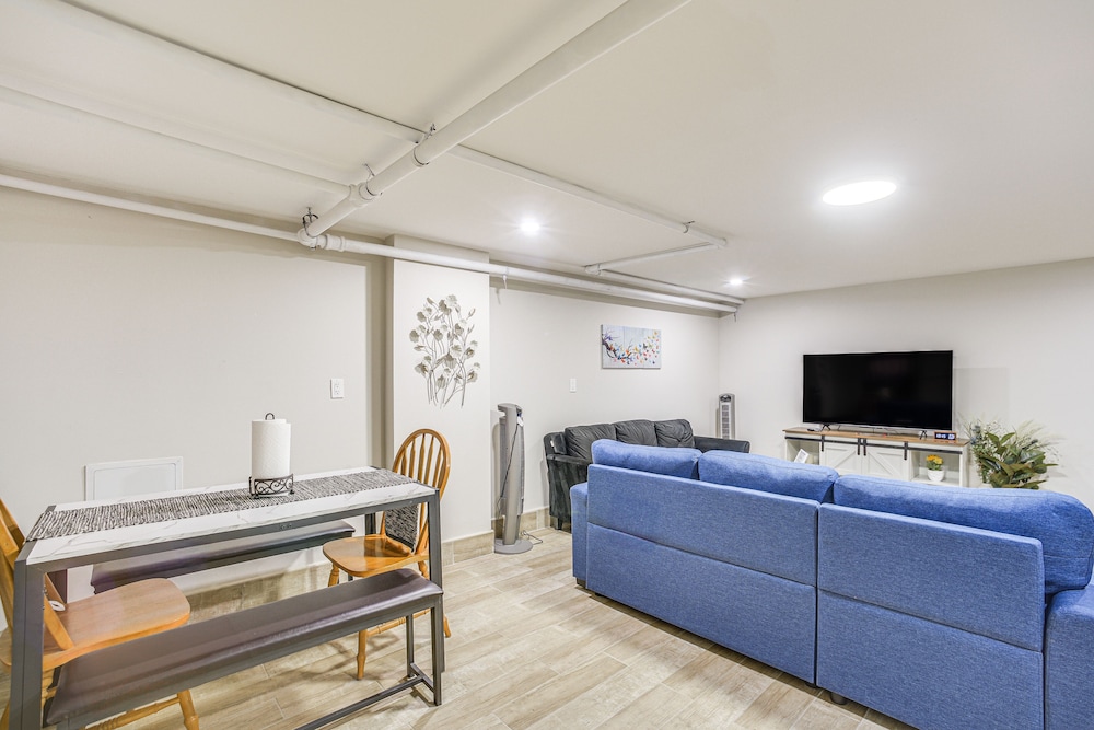 Downtown Albany Apartment: Walk to Capitol! view 4