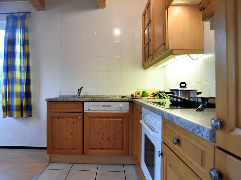 Spacious Apartment in Boddin With Garden