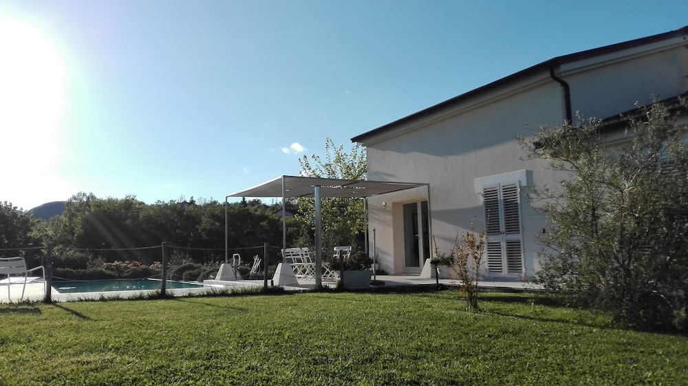 Photo 16