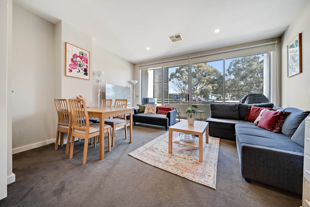 Tranquil Apartment in Green, Well Connected Suburb