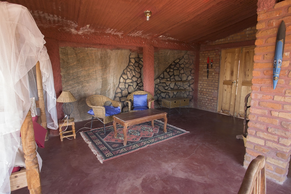 Boundary Hill Lodge