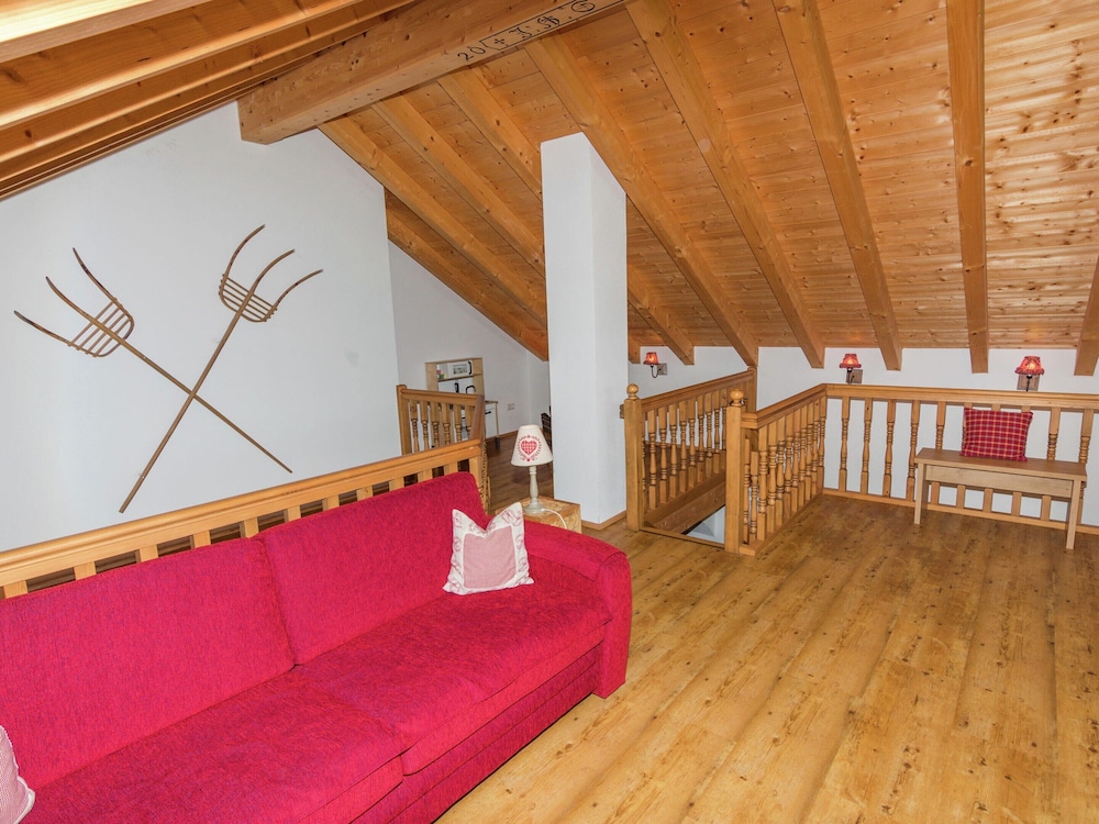 Alluring Holiday Home in Ubersee With Whirlpool