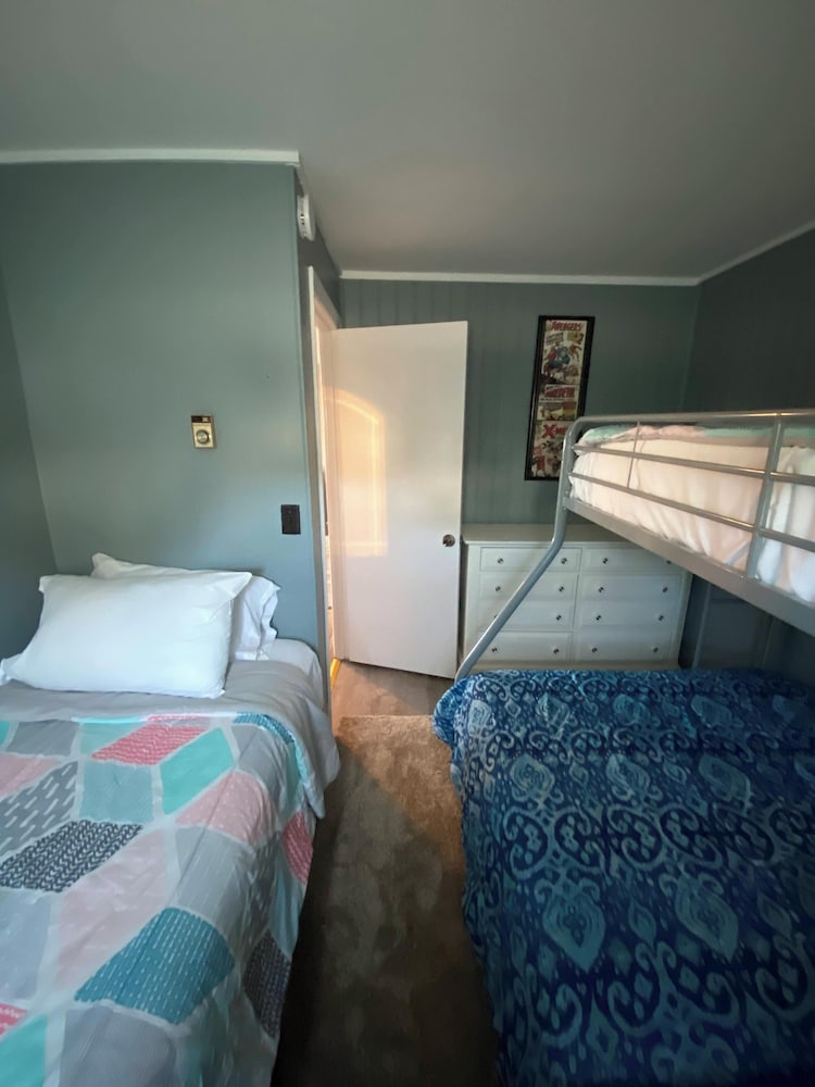 23 B ST Apartments
