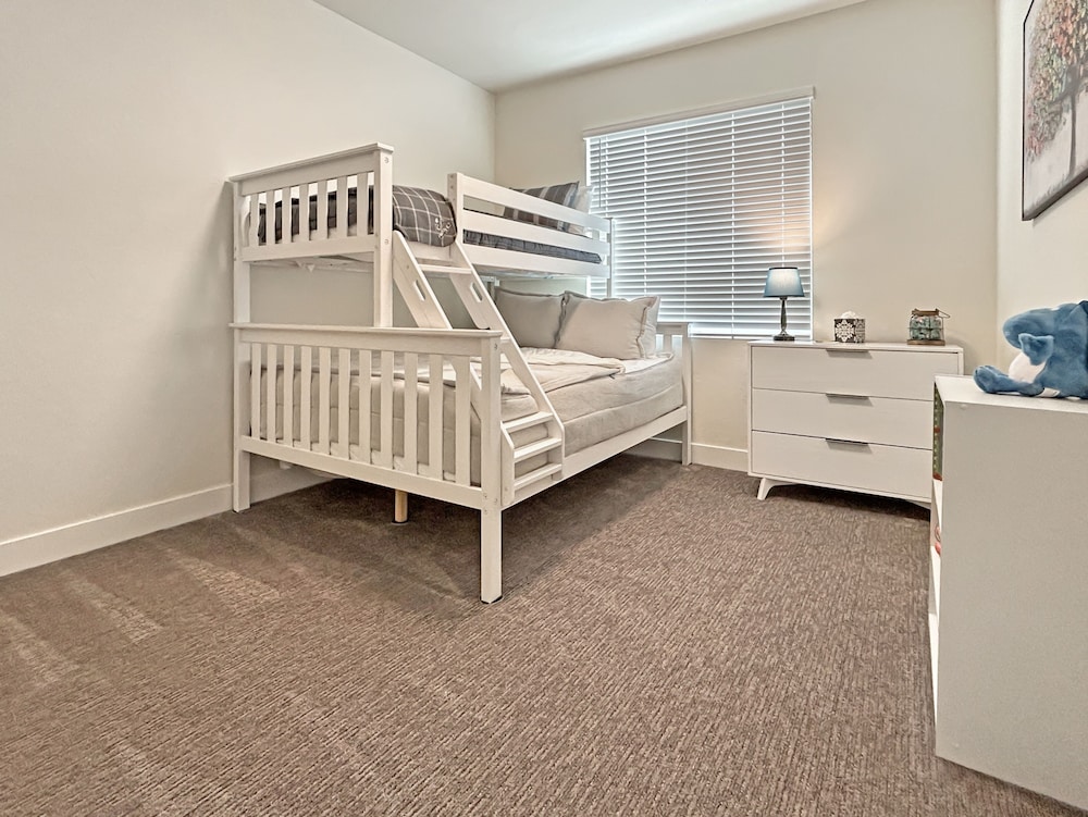 Founders Retreat Rest Reflect Revere 3 Bedroom Home