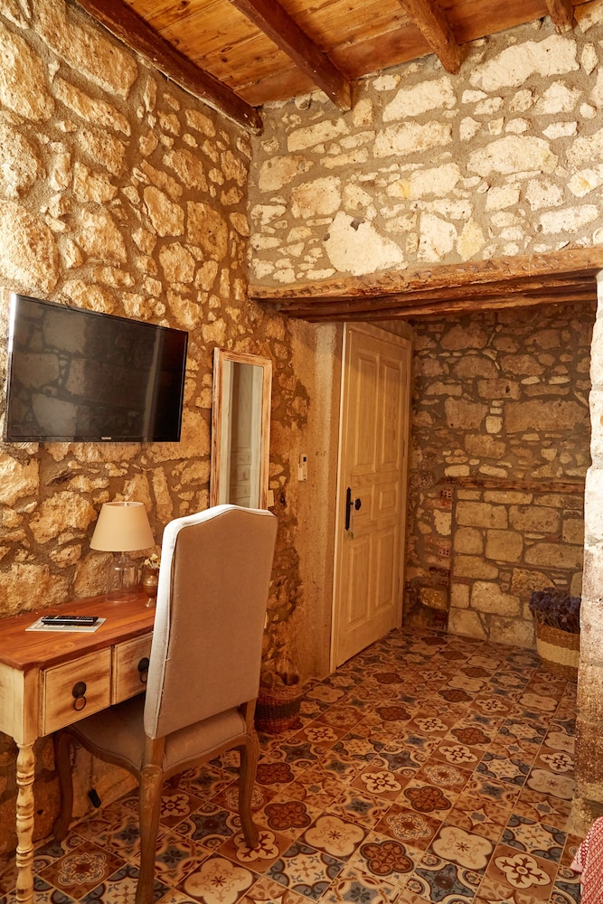 Morisi Avlu - Image 29