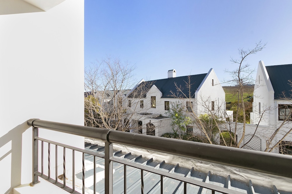 Winelands Golf Lodges at De Zalze
