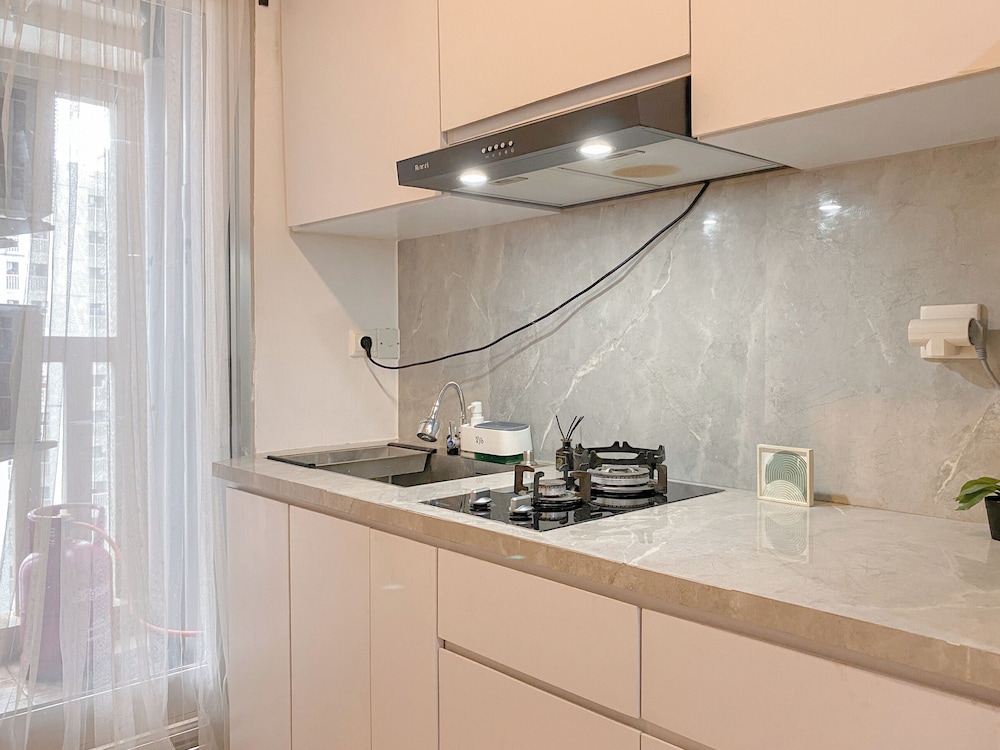 Cozy And Modern Style 1Br Apartment Green Bay Pluit