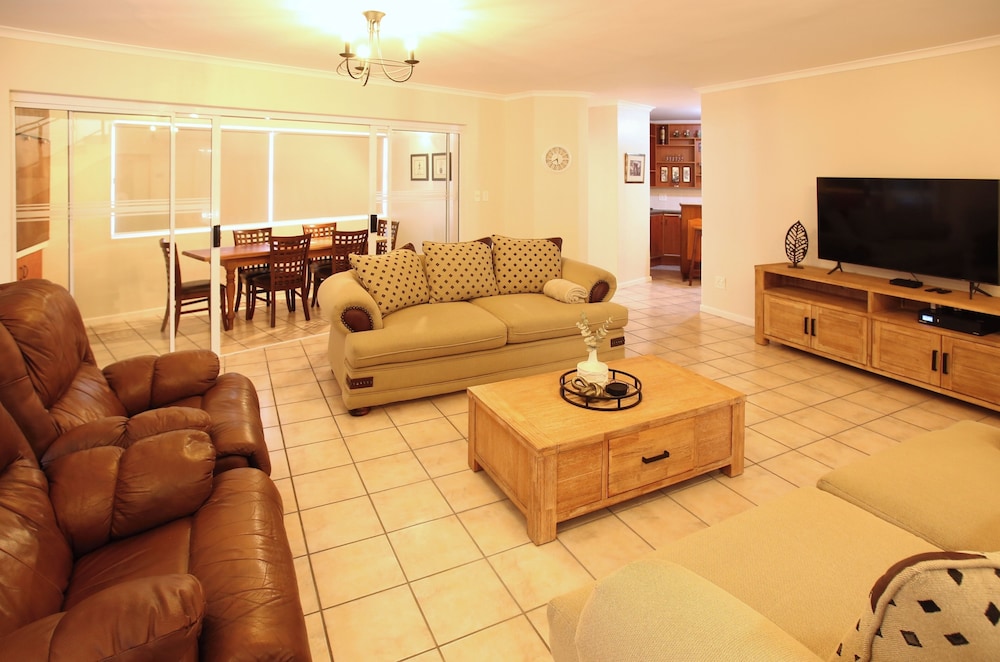 Coastal Calm Langebaan 6 Sleeper