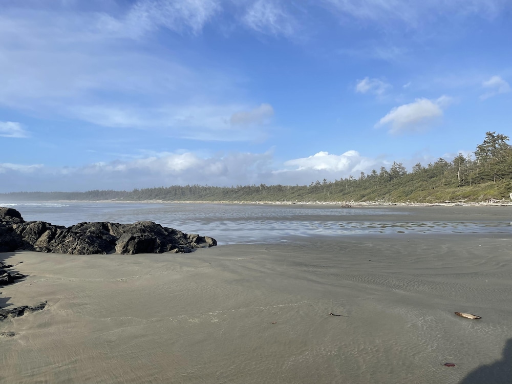 West Coast Cabin - Image 3