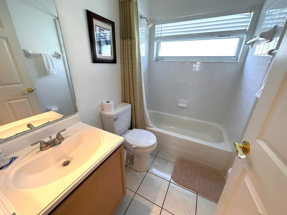 Less Than 10 Minutes From Disney 3Bd Villa With Pool