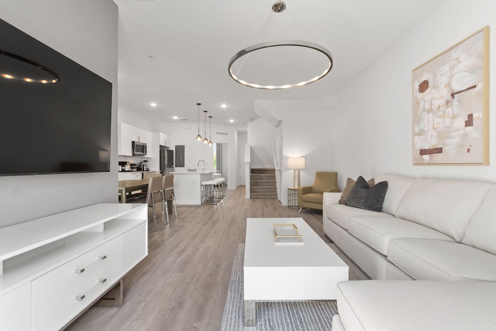 Harmony Haven Boutique Townhome At Azzure Resort Near Disney By Shine Villas 6 Bedroom Townhouse