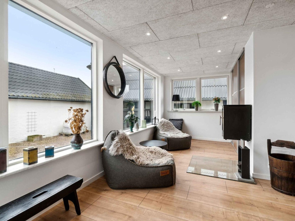 5 Star Holiday Home in Aakirkeby