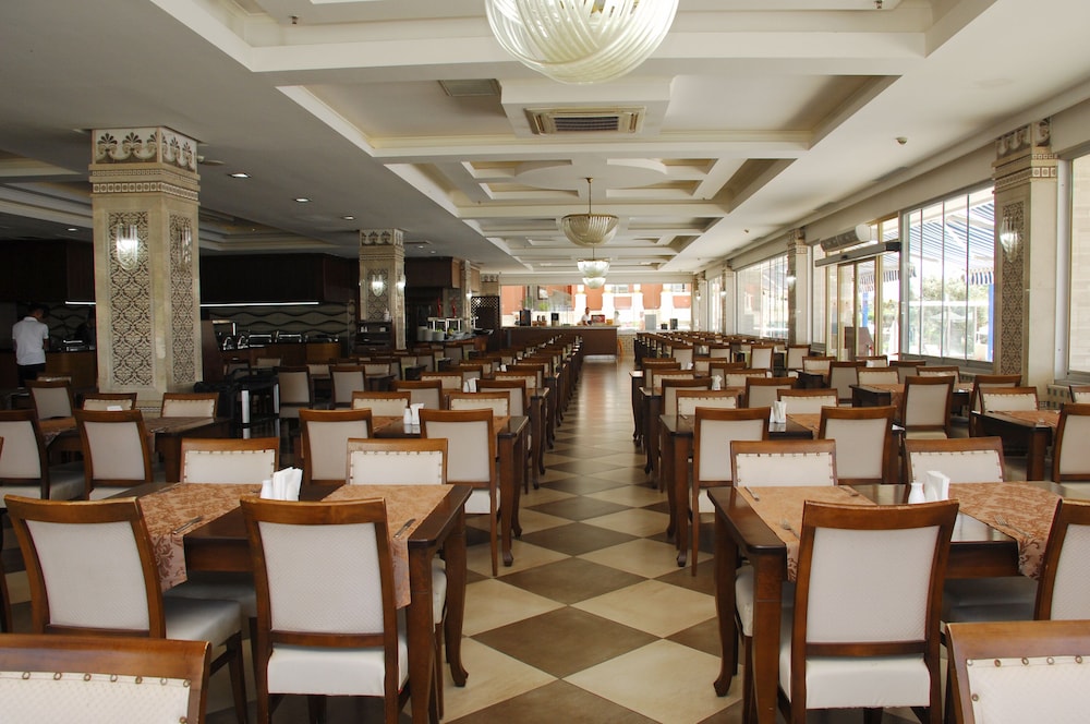 White Gold Hotel & Spa - Image 32