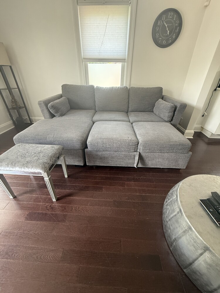 Cozy Getaway Quiet Neighborhood Near Dt 2 Bedroom Townhouse