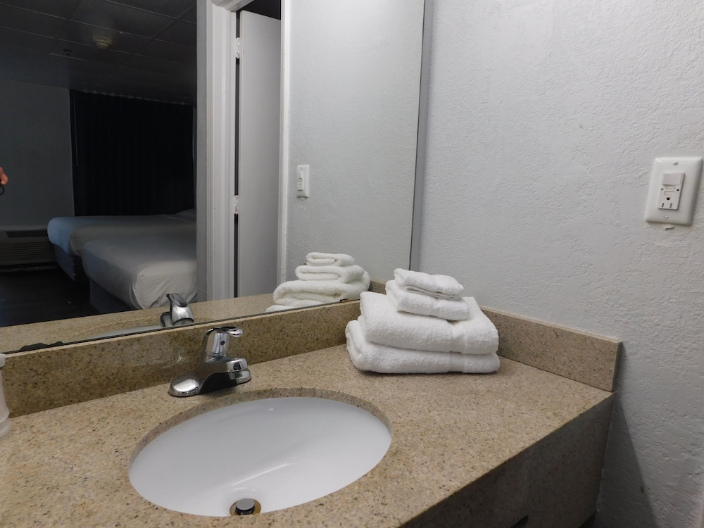 Greensboro Vacations - Park View Inn - Property Image 7