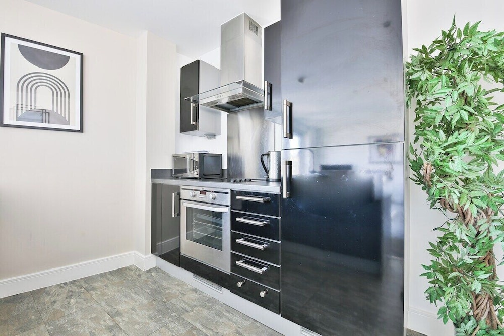 Just Stay Wales Beautiful 1 Bed Flat - Marina View