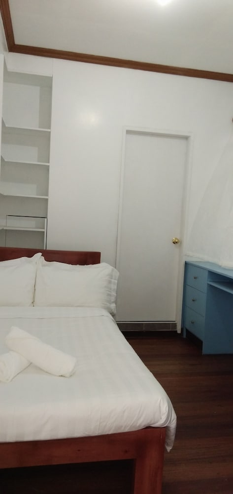 Martha's Rooms
