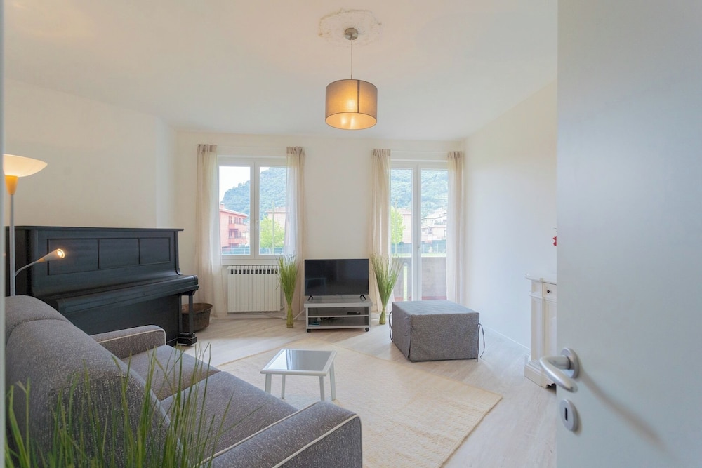 Acqua Chiara Apartment by Rent all Como
