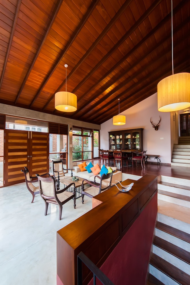 Nisala Villa