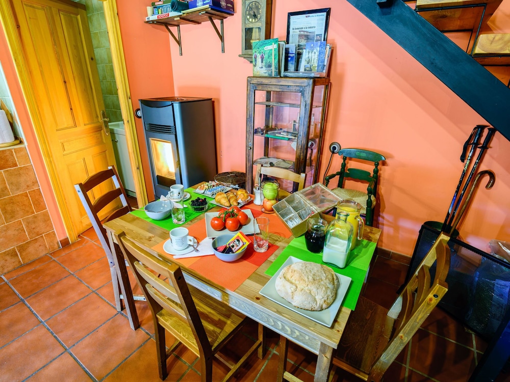 Cozy Cottage in Benllera with Hot Tub photo 5