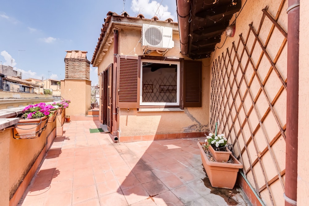 Romantic House in Trastevere