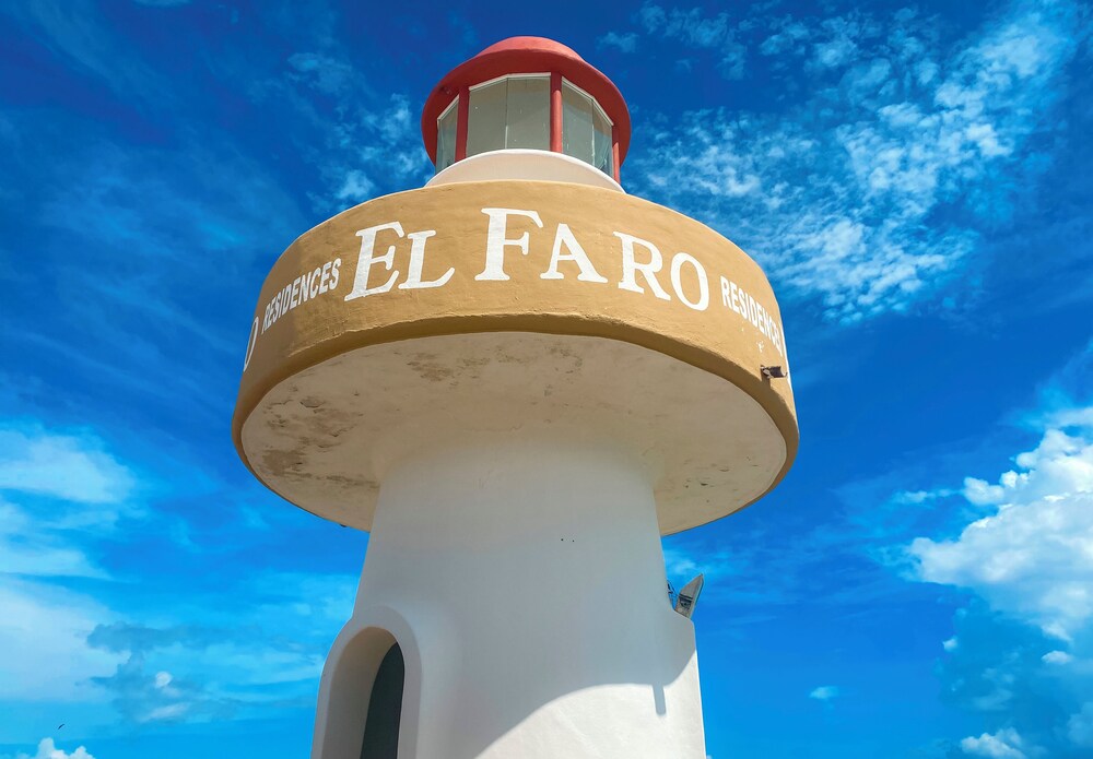 Beachfront 3 BR - At El Faro Surf 405