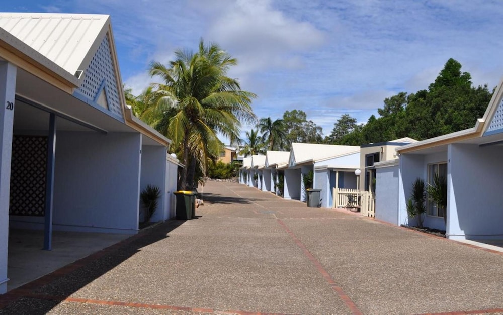 Palm Valley Motel and Self-contained Holiday Units