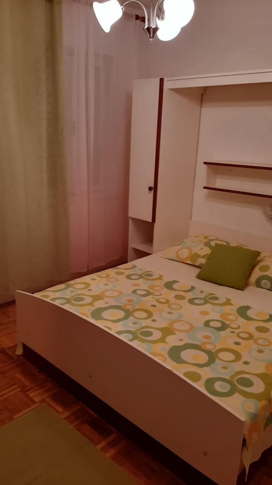 Ninko - Comfortable - A1 view 5