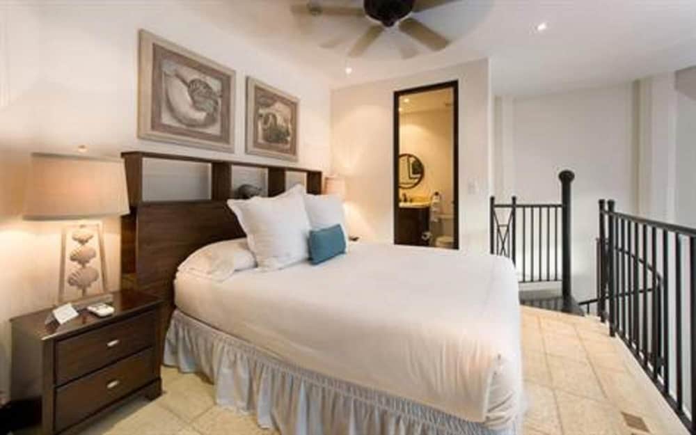 LC Loft 22 in Las Catalinas