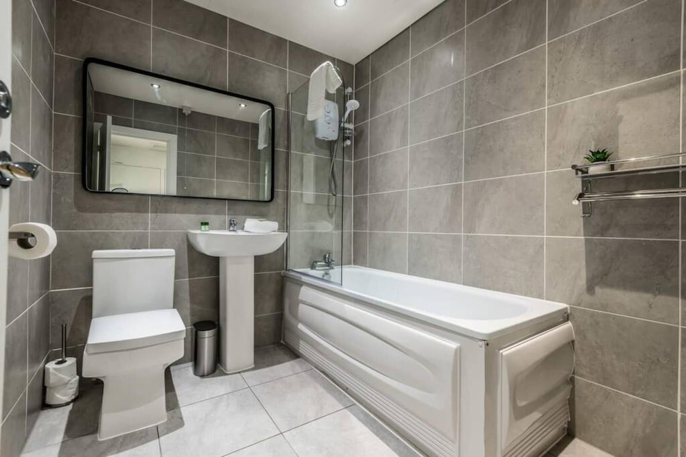 Host Stay Catharine Quarters I II view 3