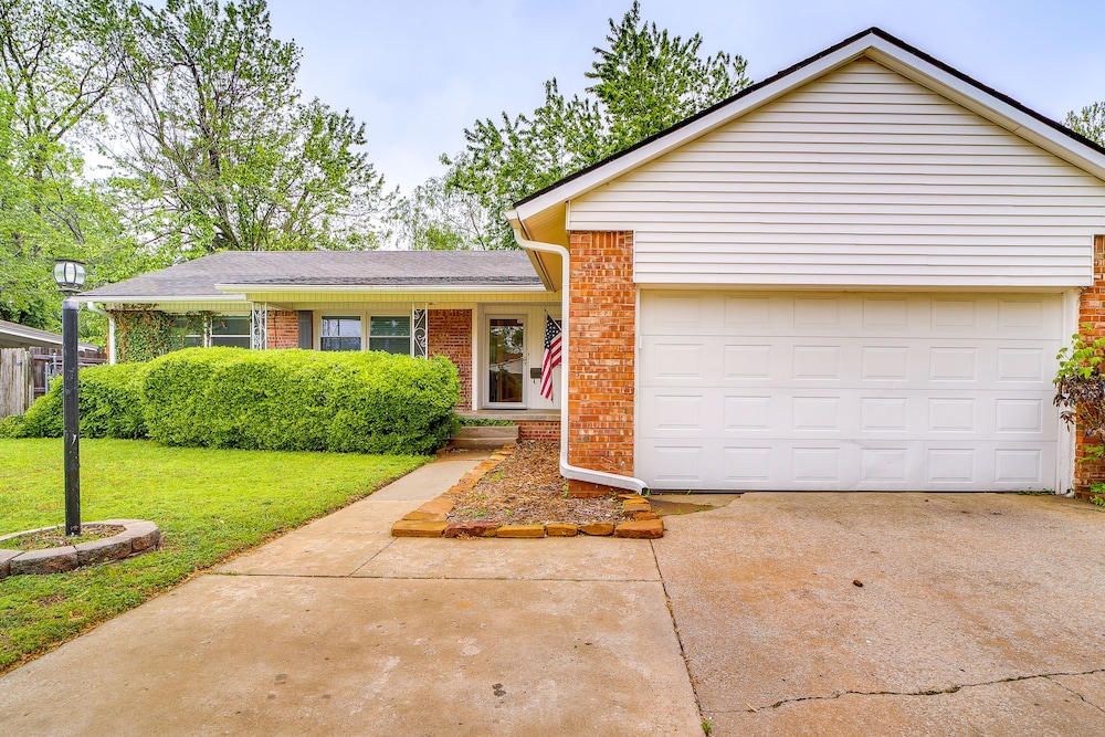 Sebring Vacations - Tulsa Home Near AR River The Gathering Place! - Property Image 3