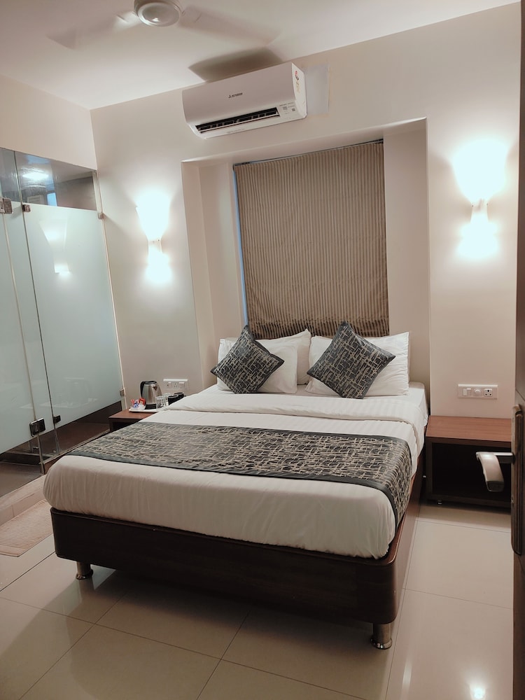 Apollo Guest House