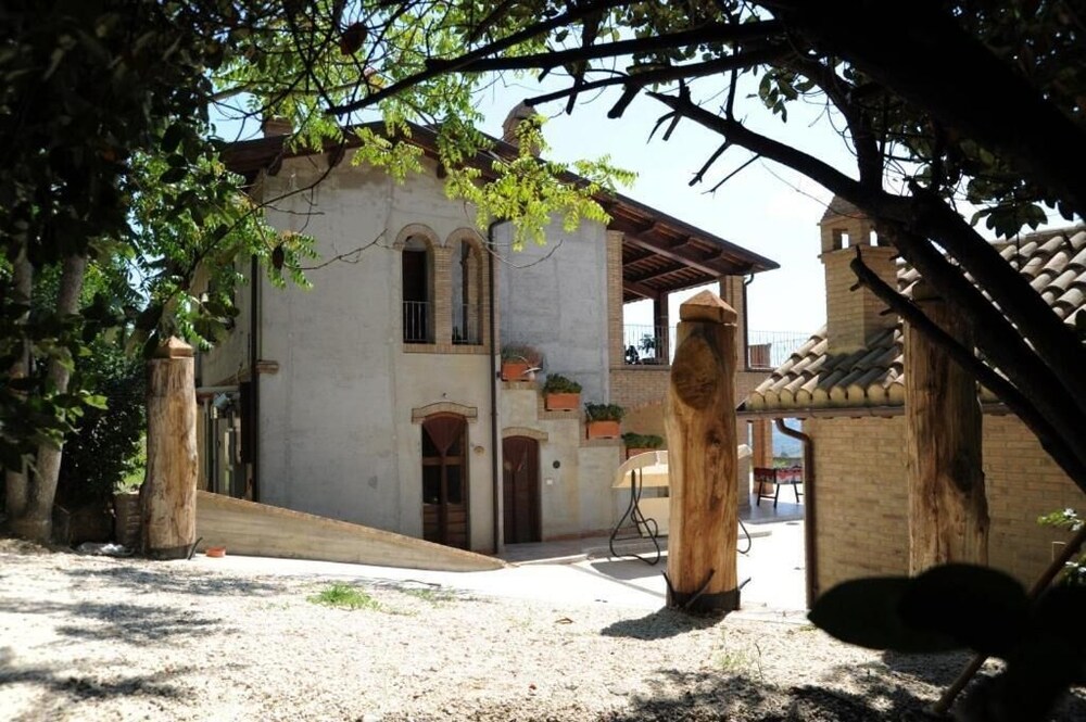 Photo 46