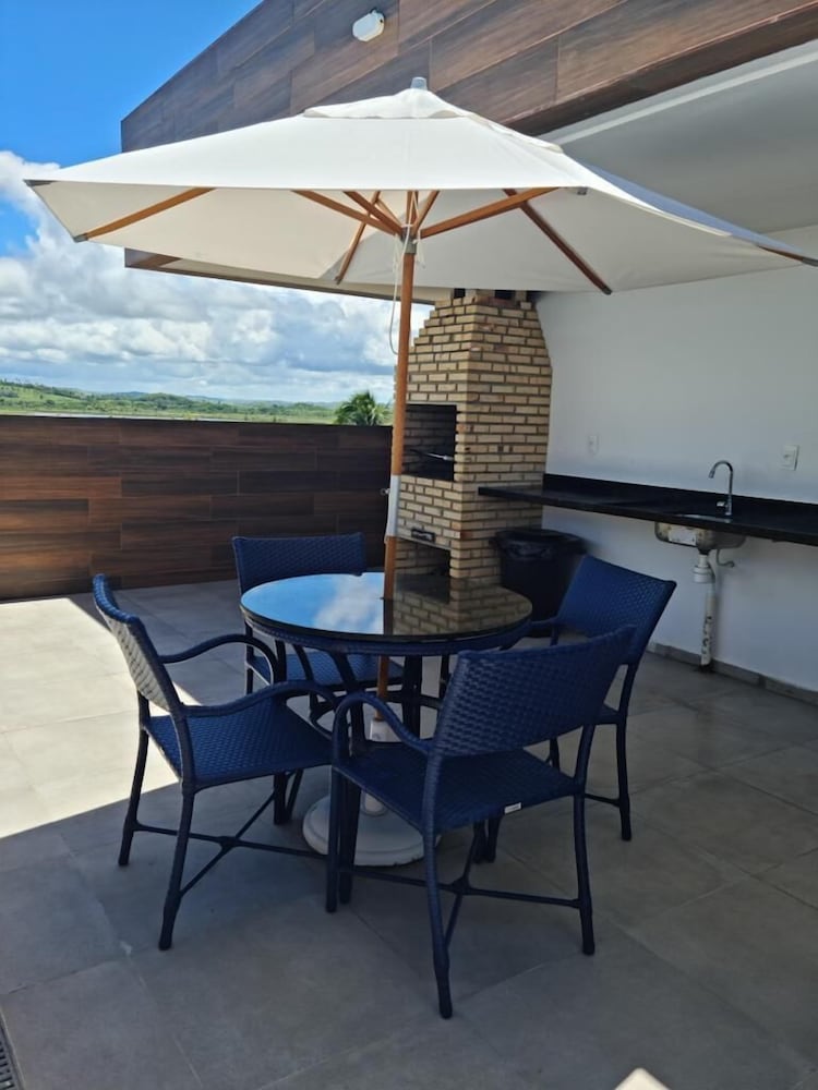 Flat Charmoso Vista Mar by La Playa