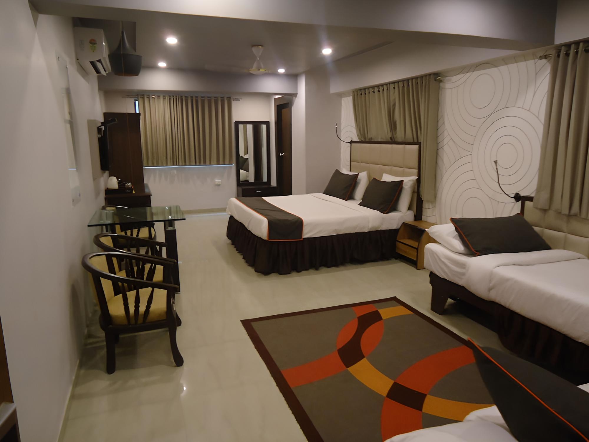 Maan Residency Hotel