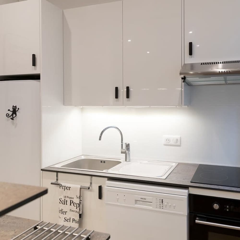 Stylish Sevre I Chic 1-br in the Heart of the 6th