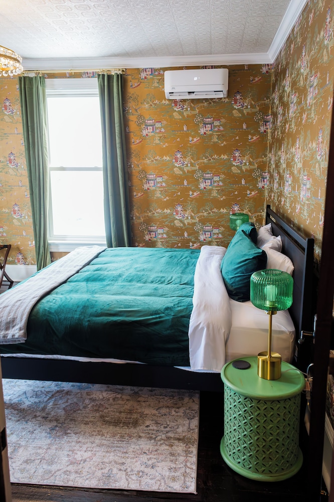 Blue Ridge Abbey Bed & Breakfast